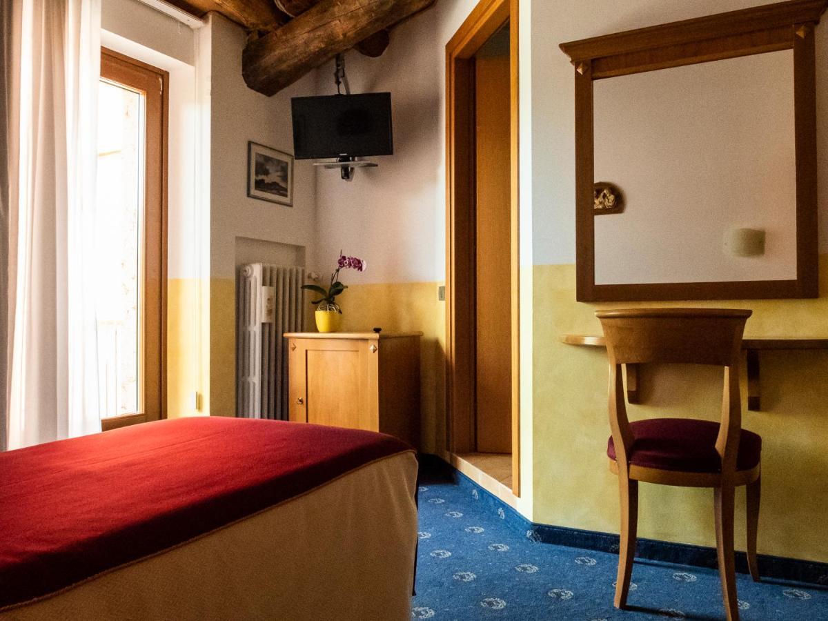 Hotel Ristorante Centrale Rovere Veronese Екстер'єр фото