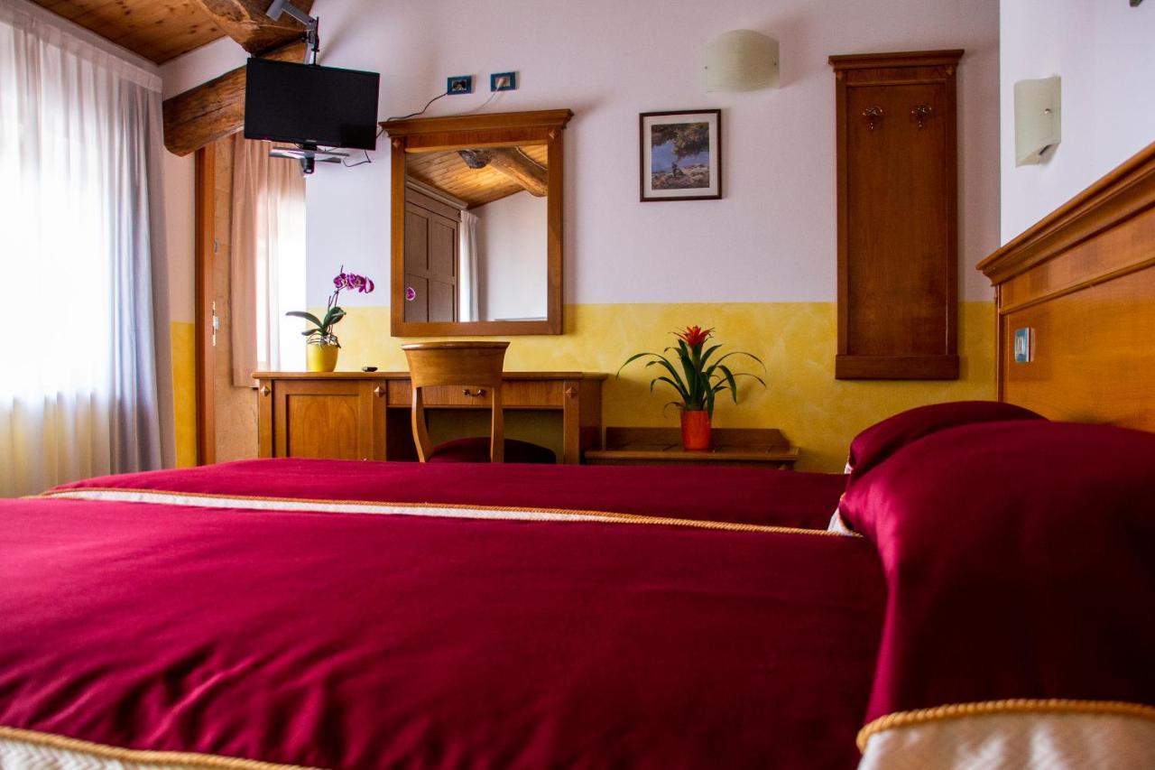 Hotel Ristorante Centrale Rovere Veronese Екстер'єр фото